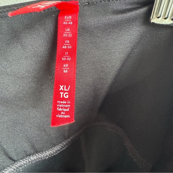 Spanx Shimmer Leggings Black  High Rise Stretch Pull On metallic skinny size XL - Picture 8 of 11